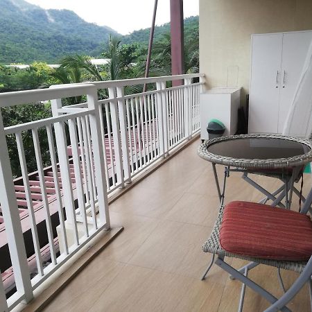 Lagoon View Family Suite In Pico De Loro Cove, ナスグブ エクステリア 写真