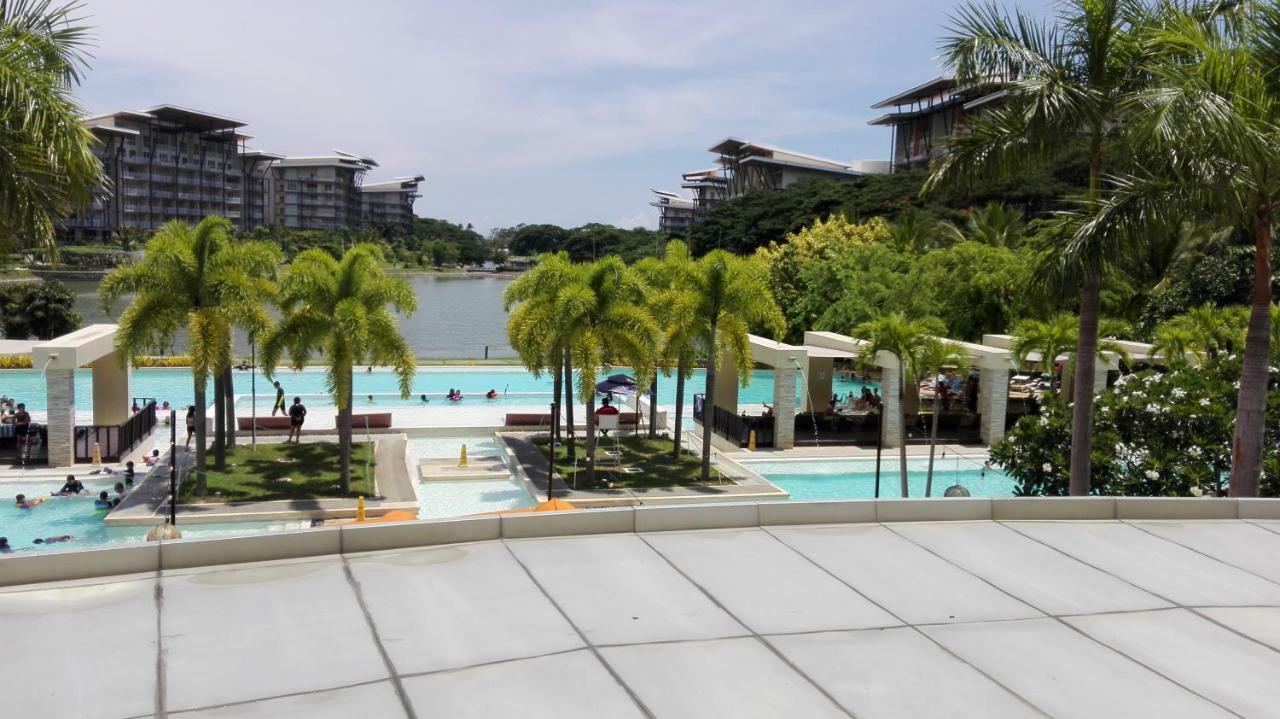 Lagoon View Family Suite In Pico De Loro Cove, ナスグブ エクステリア 写真